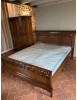 MOBILI 2G - Letto matrimoniale classico traforato legno noce bassano 180X216X120 vista frontale