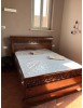 MOBILI 2G - Letto matrimoniale classico traforato legno noce bassano 180X216X120 vista frontale