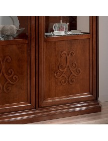 Vetrina classica 2 porte intarsio legno bassano con rilievi 162X54x217 vista frontale