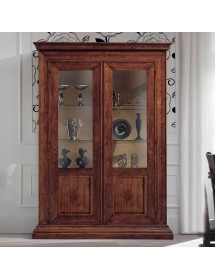 Vetrina classica 2 porte intarsio legno bassano con intagli 154X50x214 vista frontale