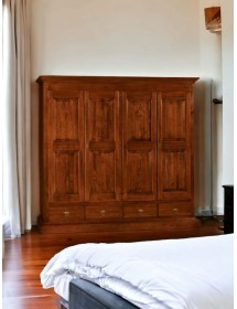 MOBILI 2G - Armadio 4 porte classico in legno tinta noce 234x61x221