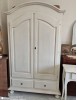 Armadio shabby 2 porte legno bianco anticato 125x61x200 vista frontale