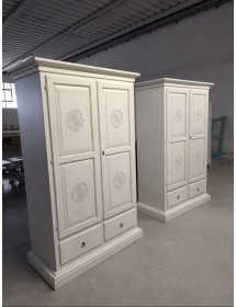 ARMADIO 2 PORTE LEGNO SHABBY BIANCO CON ROSONE 125X61X200 vista frontale