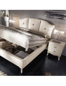 Gruppo 1 Cassettiera 2 Comodini shabby legno bianco con decori