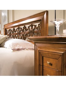 Letto matrimoniale classico traforato noce bassano 183x210x117