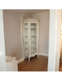 MOBILI 2G - Vetrina sagomata 1 porta legno shabby bianco anticato 71x48x204 (3095) vista frontale