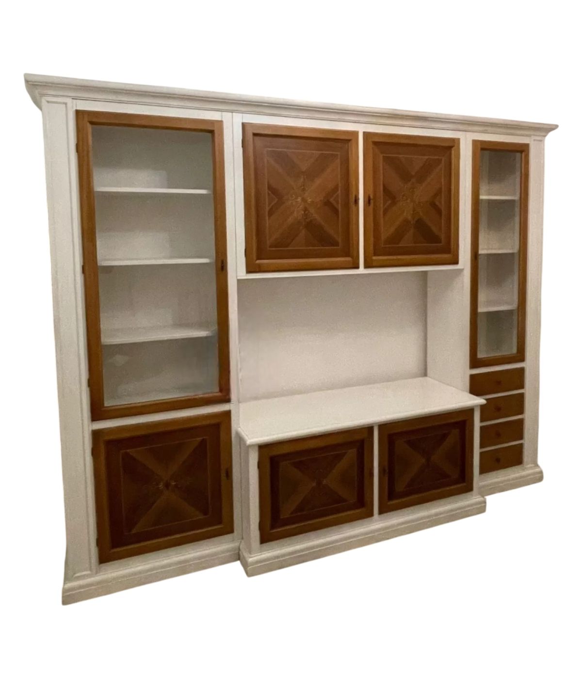 MOBILI 2G - Parete attrezzata shabby legno bianca noce bassano con intarsi 298x56x237 (343F) VISTA FRONTALE
