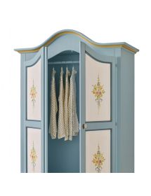 ARMADIO CLASSICO IN LEGNO BICOLORE AZZURRO E DECORI L.122 P.60 H.200