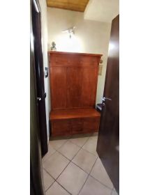 Attaccapanni cassapanca 4 posti legno tinta ciliegio 121x45x185