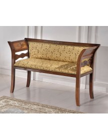 DIVANETTO IMBOTTITO IN LEGNO CON FREGI 116X45X77