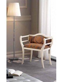 MOBILI 2G - POLTRONA IMBOTTITA IN LEGNO MASSELLO INTAGLIATA CON FREGI