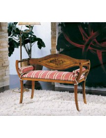 DIVANETTO IMBOTTITO IN LEGNO INTAGLIATO 103x38x77