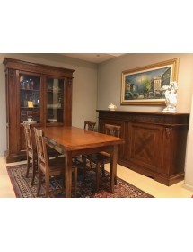 MOBILI 2G - Soggiorno credenza contro mobile tavolo sedie arte povera classica vista completa