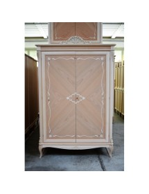 ARMADIO 2 PORTE CLASSICO IN LEGNO FINITURA BASSANO L.132 P.59 H.202