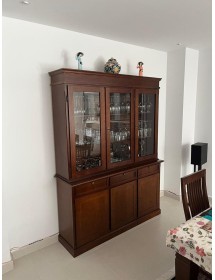 MOBILI 2G - CRISTALLIERA 6 PORTE IN LEGNO NOCE ARTE POVERA L. 155 P.42 H.210 vista laterale