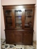 MOBILI 2G - CRISTALLIERA 6 PORTE IN LEGNO NOCE ARTE POVERA L. 155 P.42 H.210 vista frontale