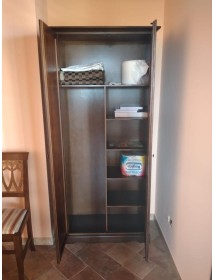 MOBILI 2G - ARMADIO STIPO IN LEGNO NOCE SCURO ARTE POVERA  87x40x192 VISTA FRONTALE APERTO