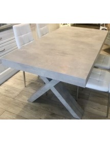 MOBILI 2G - TAVOLO RETTANGOLARE A CROCE ALLUNGABILE IN FINITURA BETON NOBILITATO L.180 P.100 H.76 VISTA FRONTALE