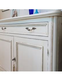 MOBILI 2G - Credenza 2 porte classica legno shabby bianco argento 130X62x107 vista laterale cassetti e porte
