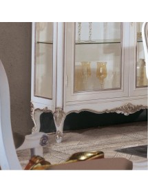 MOBILI 2G - Soggiorno barocco legno shabby bianco Venezia oro argento vista frontale vetrina