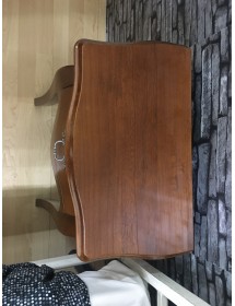 MOBILI 2G - Comodino classico bombato 1 cassetto tinta noce 50x30x60  vista piano