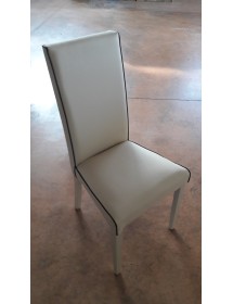 MOBILI 2G - Set 2 Sedie imbottite avorio in ecopelle filo marrone vista frontale