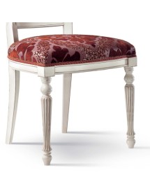 MOBILI 2G - Sedia classica imbottita tessuto shabby bianco 51x64x99 vista frontale gambe