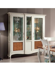 MOBILI 2G - Vetrina classica 2 porte legno intarsio floreale bianco shabby 163X45X207 VISTA FRONTALE