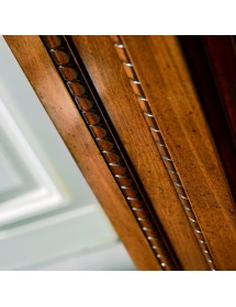 MOBILI 2G - Vetrina classica 2 porte intarsio legno bassano 160X43x205 vista frontale intaglio