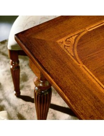 MOBILI 2G -  Soggiorno Classico Completo Legno intarsio Bassano vista frontale tavolo