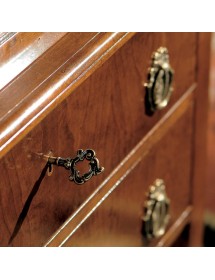 MOBILI 2G - Bureau classico 9 cassetti in legno bassano 72X50x102 vista frontale cassetti con serratura