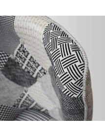 MOBILI 2G - Poltrona moderna Patchwork con pouf imbottita 67x76x97 vista frontale tessuto