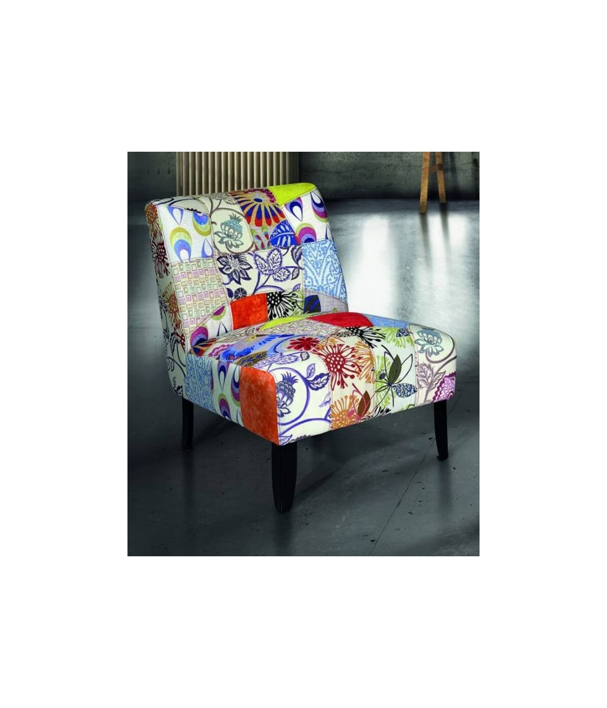 MOBILI 2G - Poltrona moderna Design Patchwork imbottita 62x84x84 vista frontale