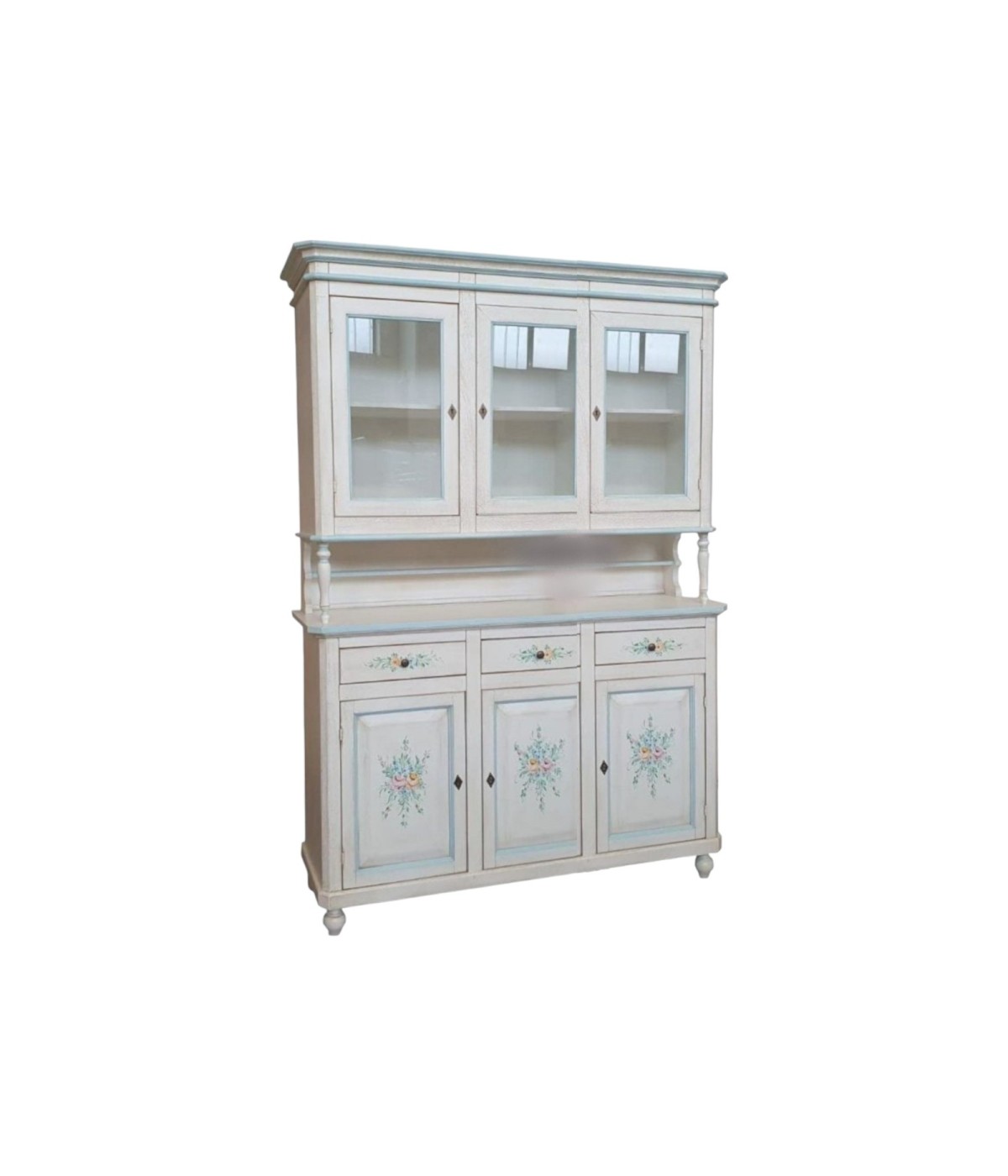 MOBILI 2G - Cristalliera 3 ante legno bianco invecchiato decori filo azzurro 150X43X208 VISTA FRONTALE