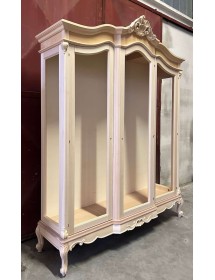 MOBILI 2G - Vetrina 3 ante classica barocco Legno grezzo 173x53x221 vista frontale