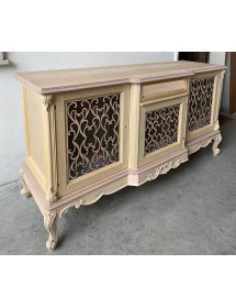 MOBILI 2G - Credenza 3 porte 1 cassetto classica barocco Legno grezzo incisa 174x60x92 vista frontale