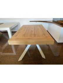 MOBILI 2G - MOBILI 2G - TAVOLO CON 2 ALLUNGHE, FINITURA ROVERE NODATO (1617) vista frontale