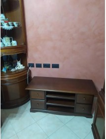 PORTA TV IN LEGNO ARTE POVERA TINTA NOCE L.117 P.49 H.53 (536)
