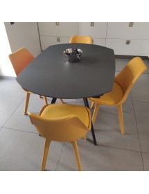 Mobili 2G - Tavolo moderno allungabile piano ceramica grigio grafite 140x90x78 (2060) vista frontale