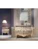 MOBILI 2G - Gruppo 1 comò 2 comodini Bombato shabby Legno avorio decori floreali (1369) (1368) vista frontale