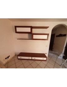 MOBILI 2G - Parete attrezzata in legno shabby chic bianco avorio e noce 209x36/45x220 VISTA FRONTALE