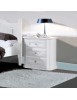 MOBILI 2G -  Gruppo cassettiera e due comodini legno shabby bianco spazzolato vista frontale