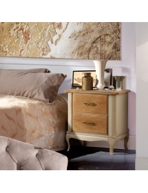 Gruppo cassettiera e due comodini legno shabby bicolore noce grano tortora patinato