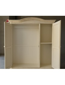 MOBILI 2G - Armadio 3 ante legno gendarme shabby avorio 158x56X197 VISTA FRONTALE